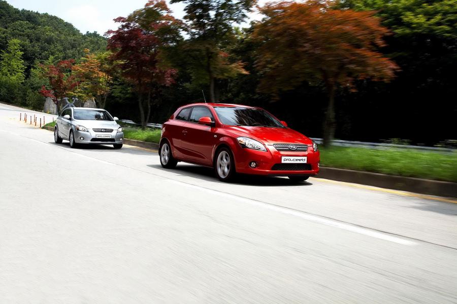  Kia pro_cee&rsquo;d 2008 года  (фото 175 из 182)